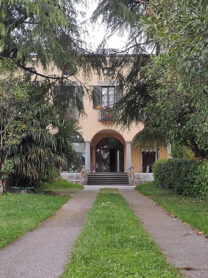 Villa Riva Lago - Apartment With Parking Tavernola Bergamasca Exteriér fotografie